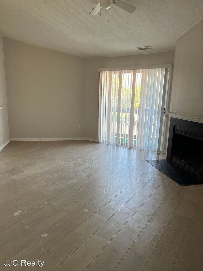 Building Photo - 2 br, 1.5 bath House - 77 Cape Dorey