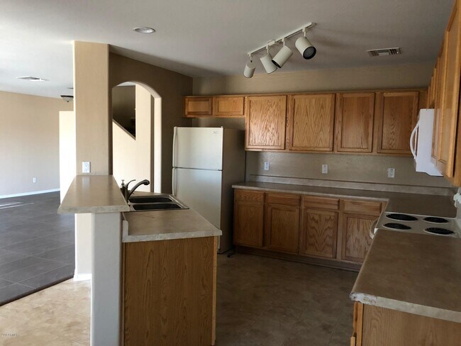 Foto del edificio - 22821 W Cantilever St