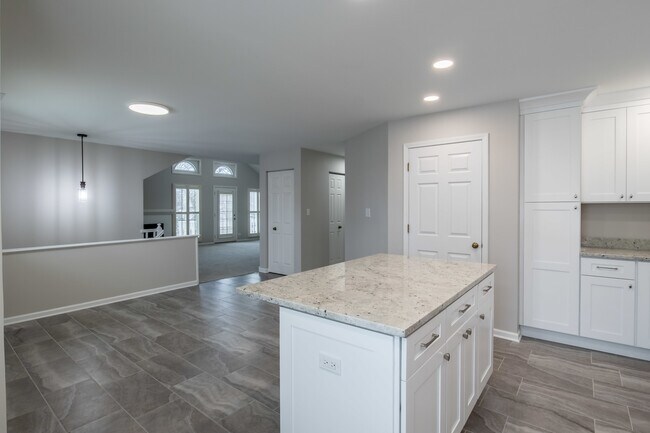 Building Photo - 194 S Stonington Dr
