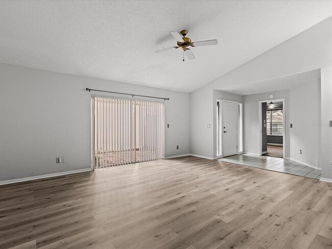 Building Photo - 4402 Oak Harbor Dr