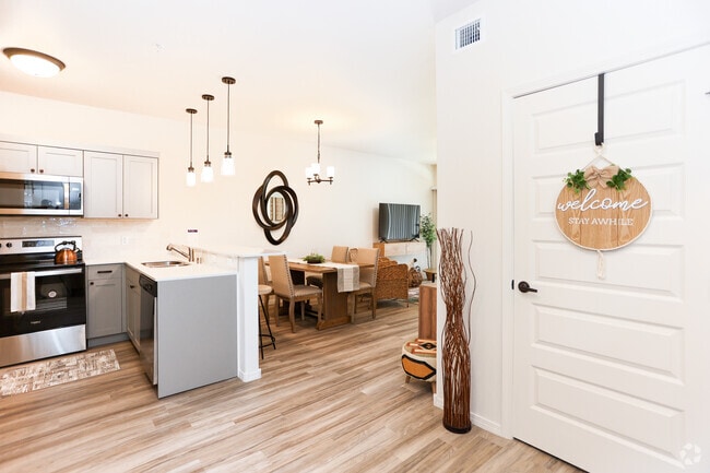 1BD, 1BA - 880SF - Wintergreen Apartments