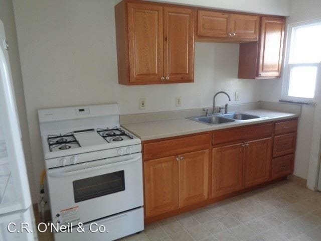 Building Photo - 830-832 Oakland Park Ave