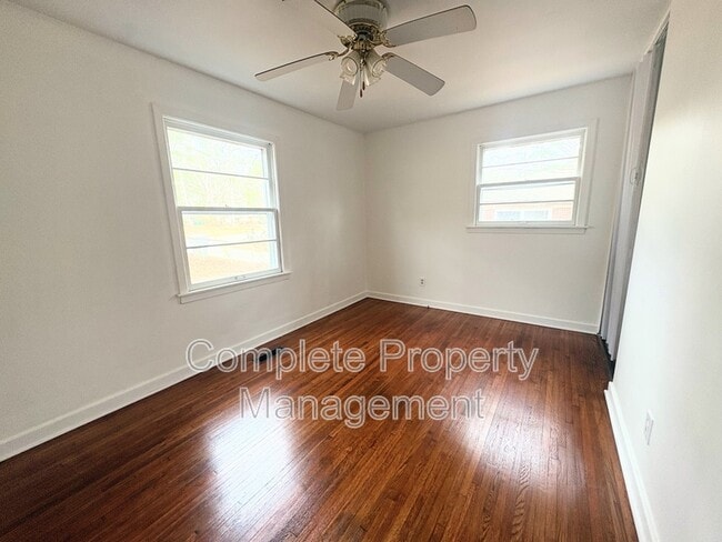 Building Photo - 409 13th Ct NW