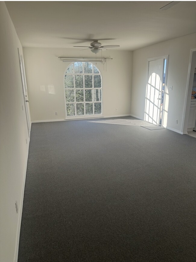 Building Photo - 2326 Hauser Blvd