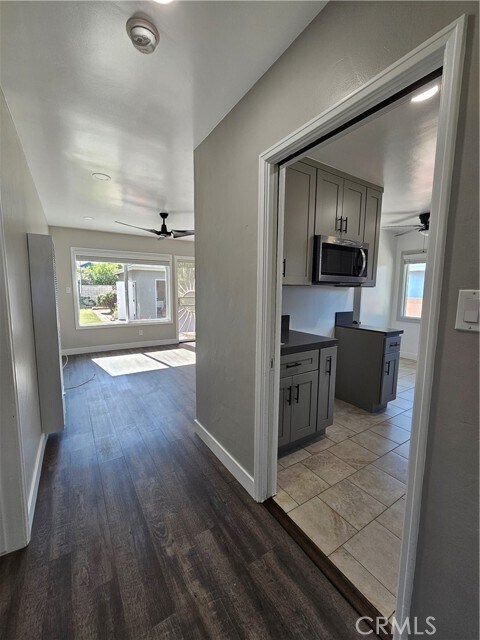 Foto del edificio - 2341 Snowden Ave