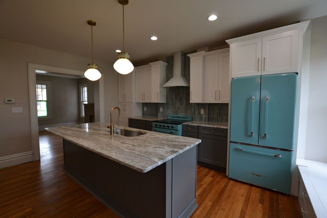 Foto principal - Newly Renovated 4 Bedroom Near Franklin Park