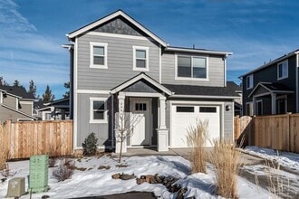 Building Photo - 20432 Dixie Ct