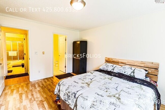 Photo - Inviting Bellevue Condo, Close Proximity t...