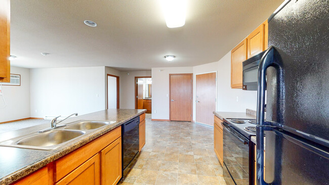 KITCHEN - Bakken Ridge Apartments