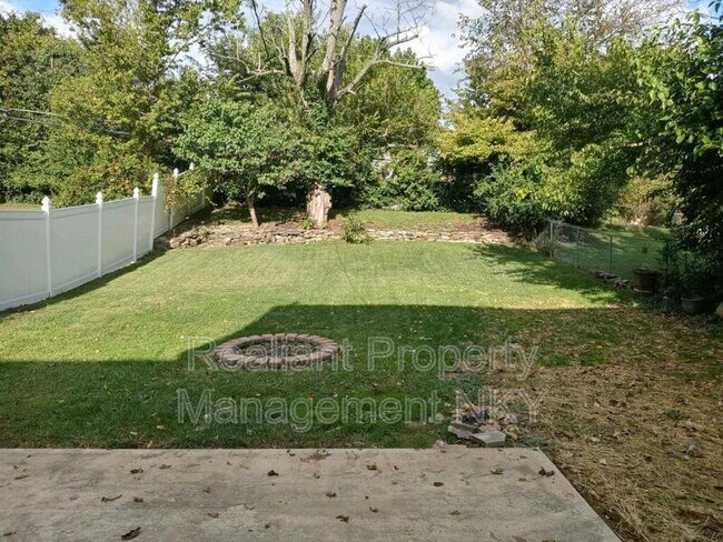 Building Photo - 98 Pleasant Ridge Ave
