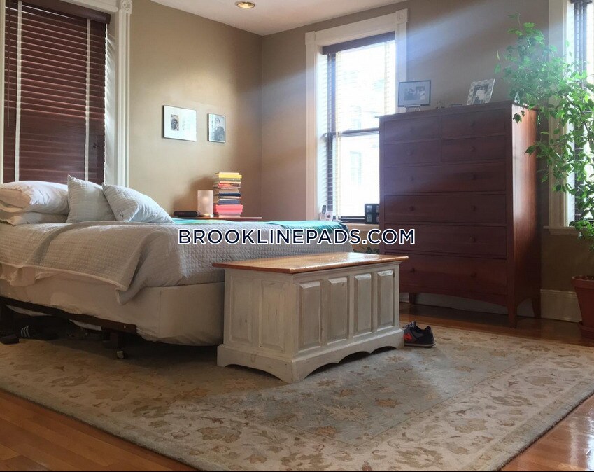 12 Dean Rd, Brookline, MA 02445 Apartments in Brookline, MA