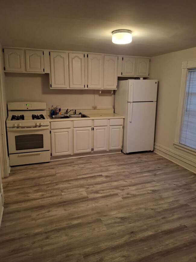 Foto del edificio - 661 Lovett Ave SE