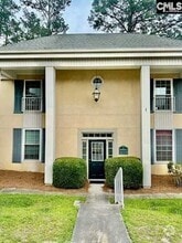 Building Photo - 3600 Chateau Dr