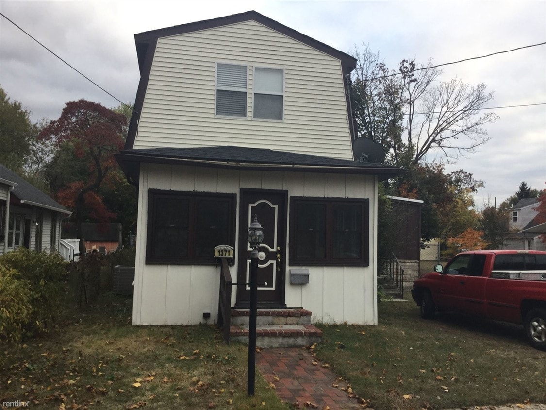 Primary Photo - 2 br, 1 bath House - 1371 Crown Point Road