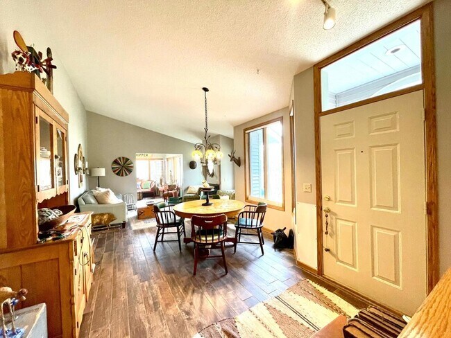 Building Photo - 3100 Manitou Drive