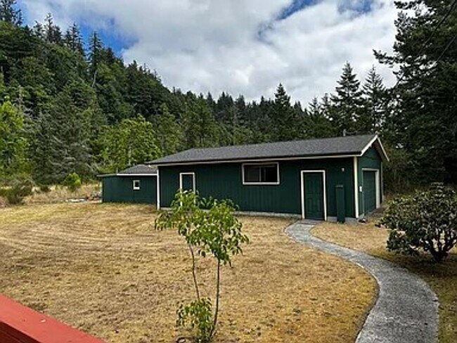 Foto del edificio - Chinook, WA 3 Bedroom 2 Bath Home with Vie...