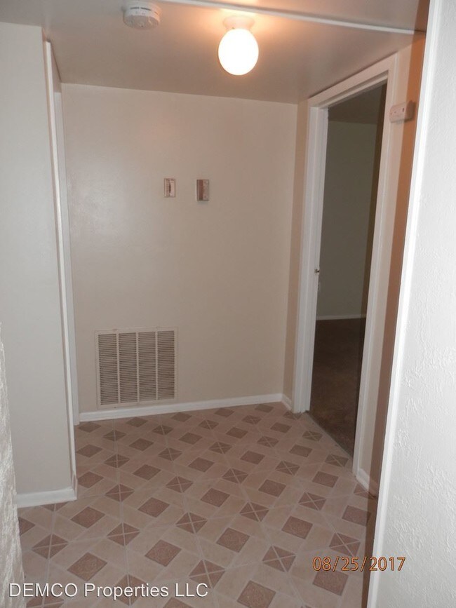 Building Photo - 8475 Greenbelt Rd