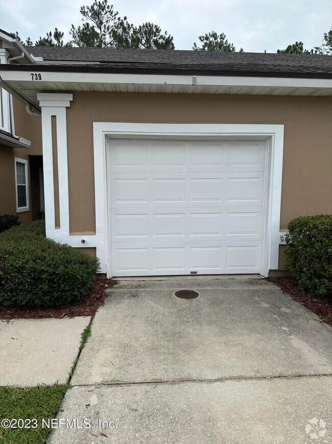 The Gables at Wingfield Glen Apartments under 2,500 Saint Augustine