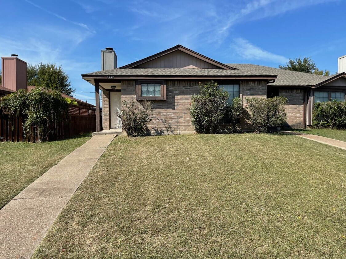 Primary Photo - 5432 Creekridge Rd Arlington TX 76018