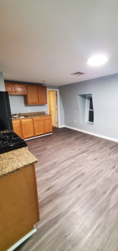 Foto del edificio - 84 Danforth St