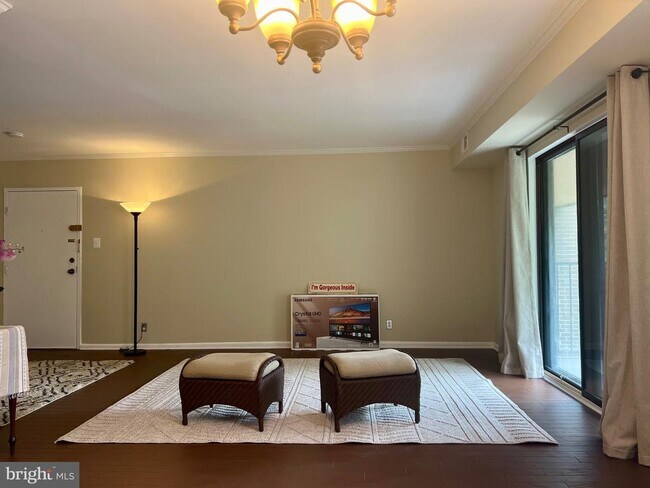 Foto del edificio - 6290 Edsall Rd