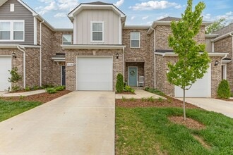 Building Photo - 7156 Mapleside Ln