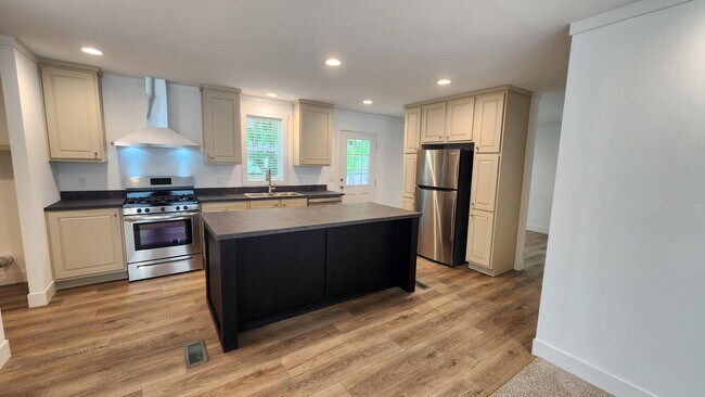 Foto del edificio - 3735 Pinoak St