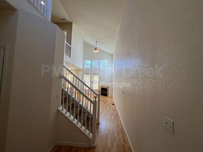 Foto del edificio - 5271 Canyon View Dr