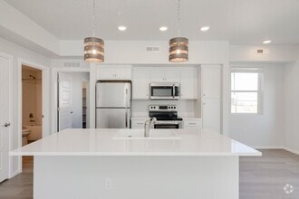 Building Photo - 5017 Farnum Ln
