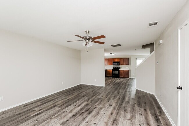 Building Photo - 6217 Winnebago Ct