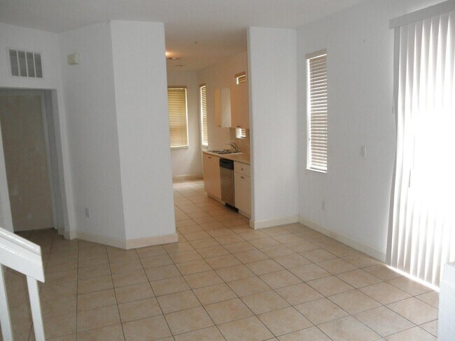 Foto del edificio - 2325 Shoma Dr