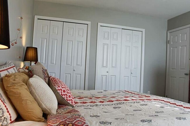 Foto del edificio - 1604 Big Springs Pl