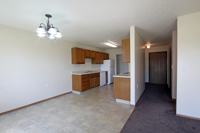 Building Photo - Lake Road Apartments