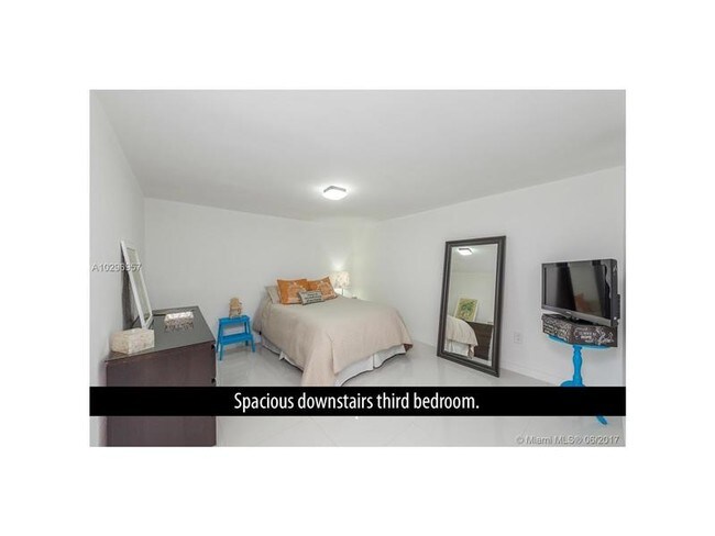 Building Photo - 10076 Bay Harbor Ter