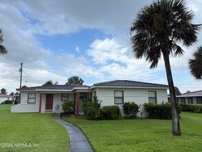 Building Photo - 195 Cardinal Dr