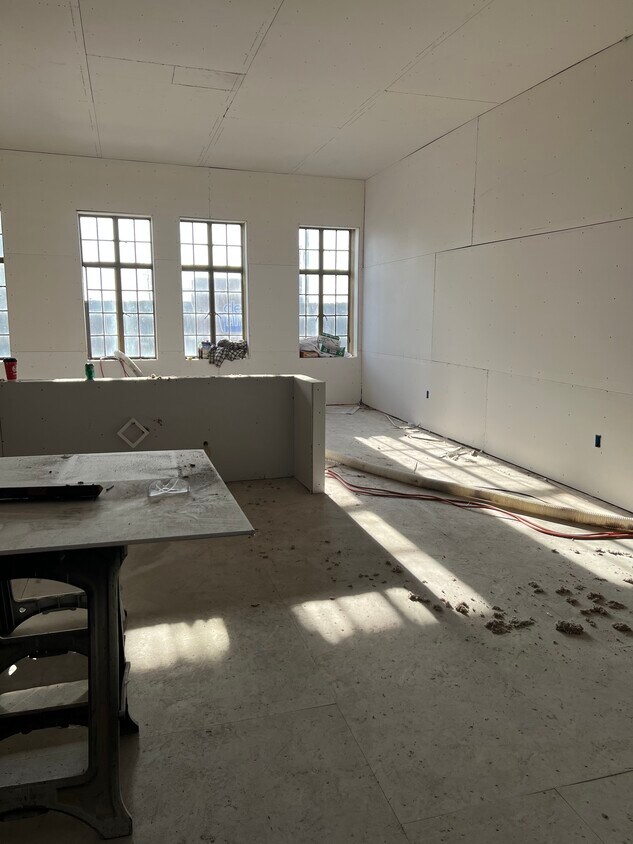 307 E Main St Unit 1, Ottumwa, IA 52501 Apartments in Ottumwa, IA