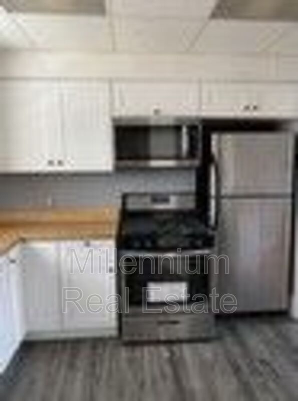 Building Photo - 7371 Wiegand Blvd