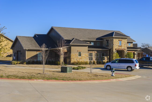 Foto del edificio - SilverLeaf Apartments at Gun Barrel City