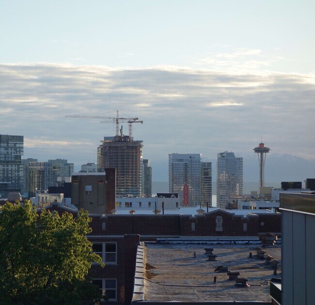 Foto del edificio - 1414 E Howell St