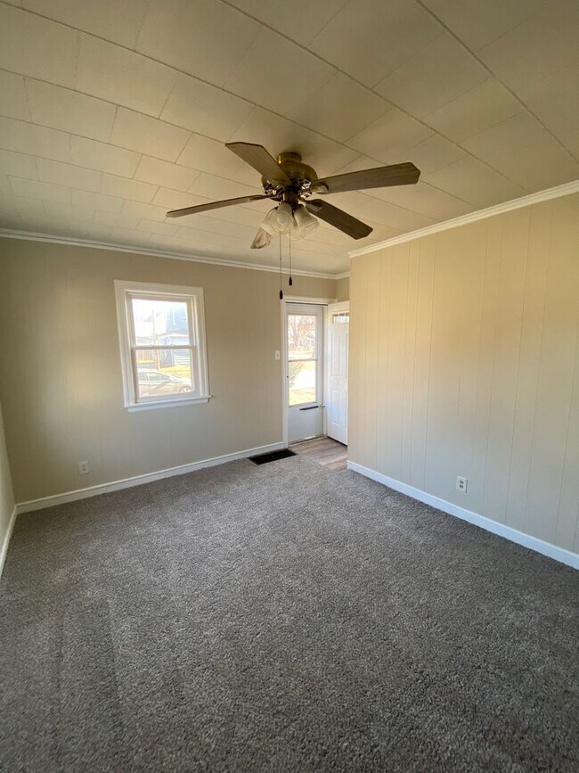 Foto del edificio - Cozy 1 Bedroom for Rent - Fenced in Yard a...