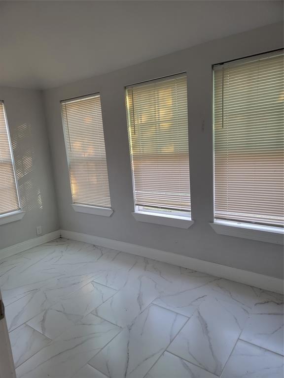 Foto del edificio - 8118 Ogden St