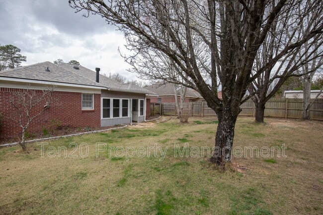 Foto del edificio - 6040 N Pointe Dr