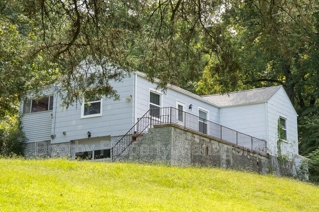 Building Photo - 5880 Dayton Blvd
