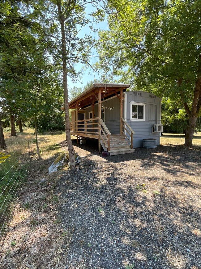 Foto del edificio - 14628 Lawrence Lake Rd SE