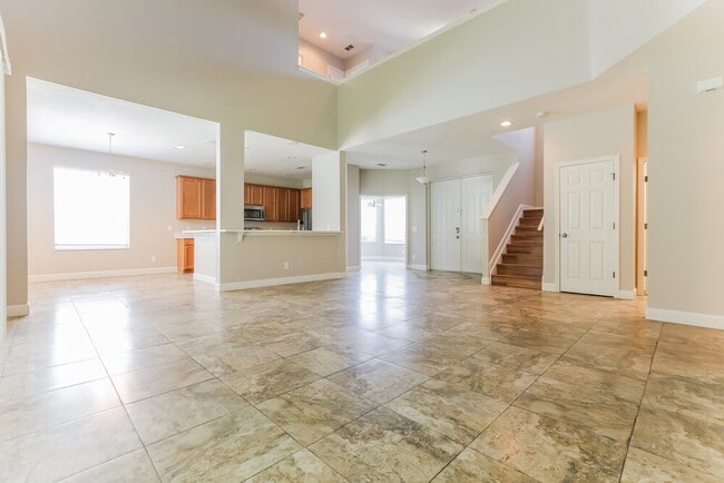 Building Photo - 6126 39th Ct E