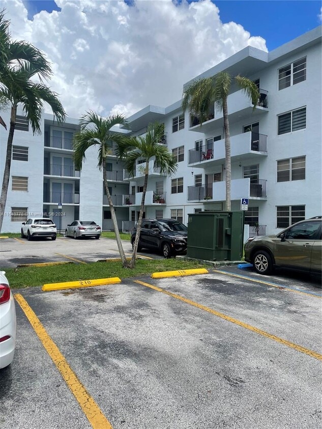 Primary Photo - 1221 SW 122nd Ave