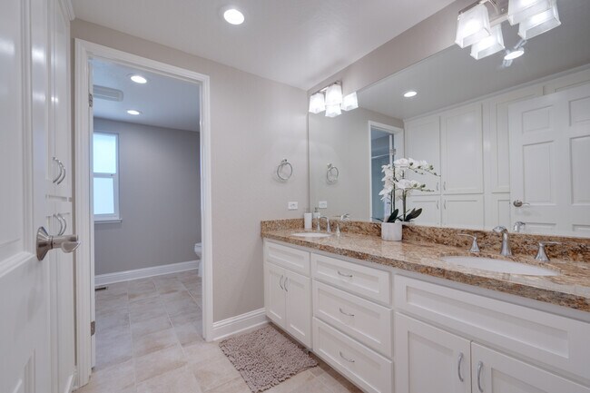 Baño - 2308 Caballo Ranchero Dr