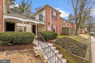 Building Photo - 126 Berwick Pl