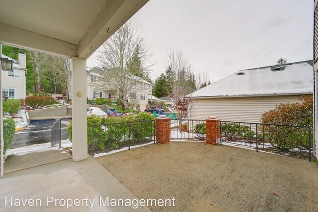 Building Photo - 2 br, 2.5 bath House - 10909 Avondale Road...