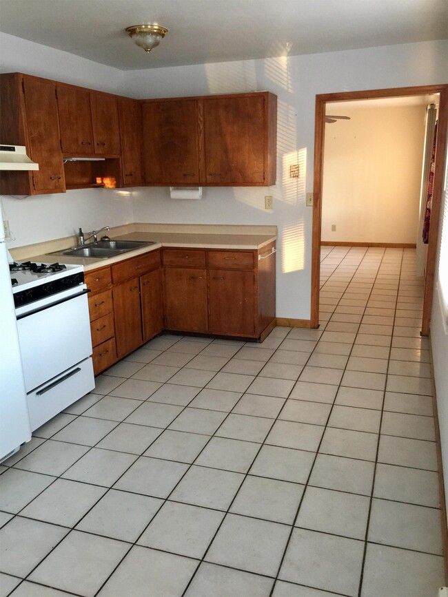 Building Photo - 301 Terrace Way